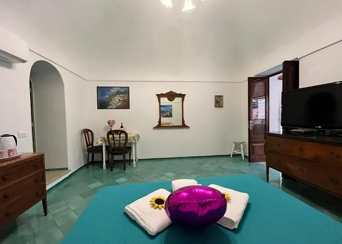 House Free Wi-fi And Air Condition Couette-café