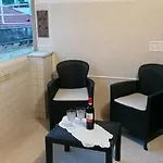 House Free Wi-fi And Air Condition 3*