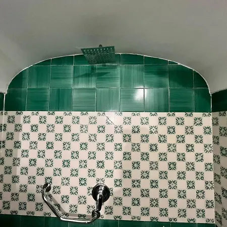 Alojamento de Acomodação e Pequeno-almoço House Free Wi-fi And Air Condition *